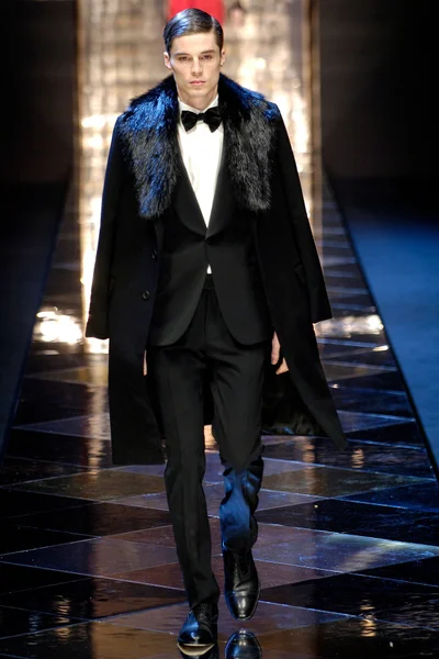 Look 83